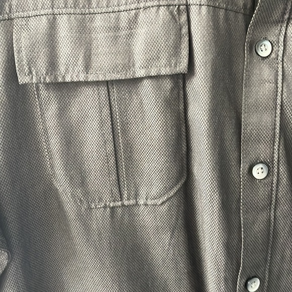 Van Heusen Button down XL - Picture 2 of 4